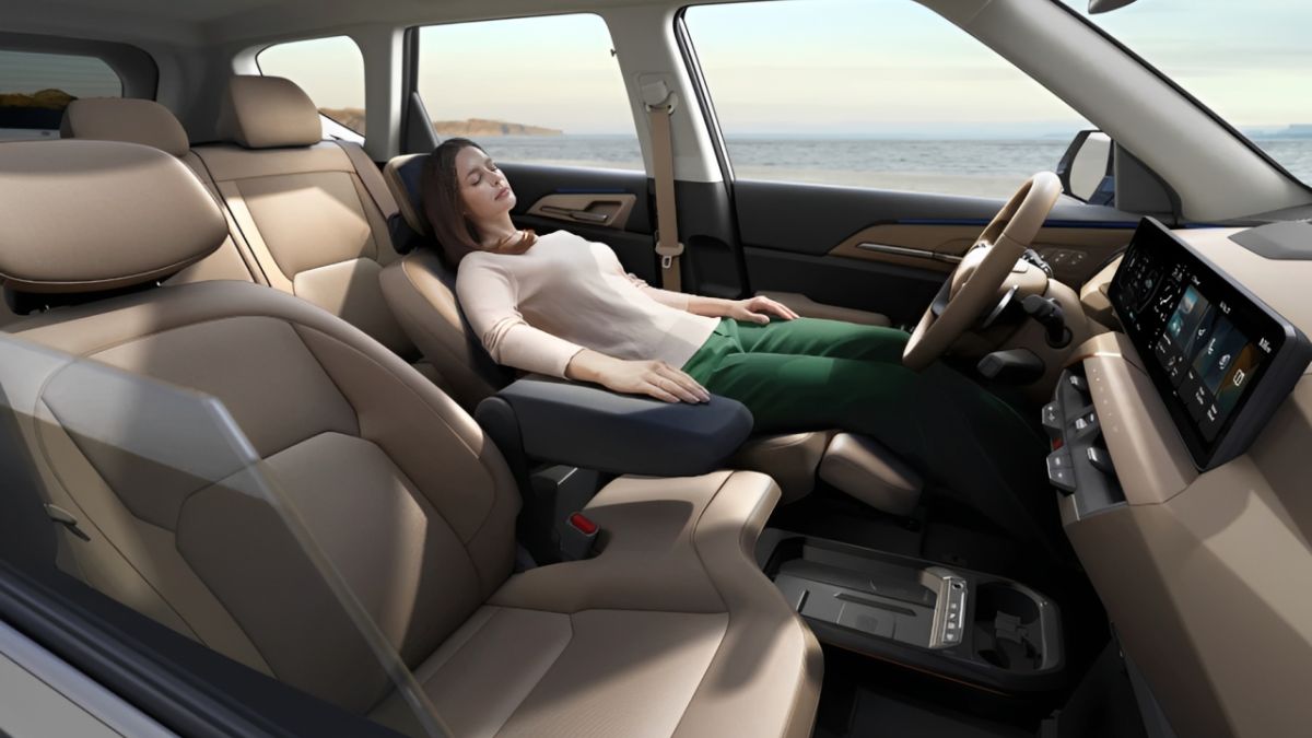 Bench Seat or Captain’s Chairs? What Feels Better on Family Weekends