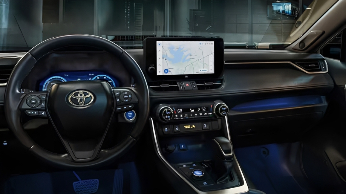 RAV4 Hybrid vs CR‑V Hybrid in 2026: Long‑Drive Choice Guide