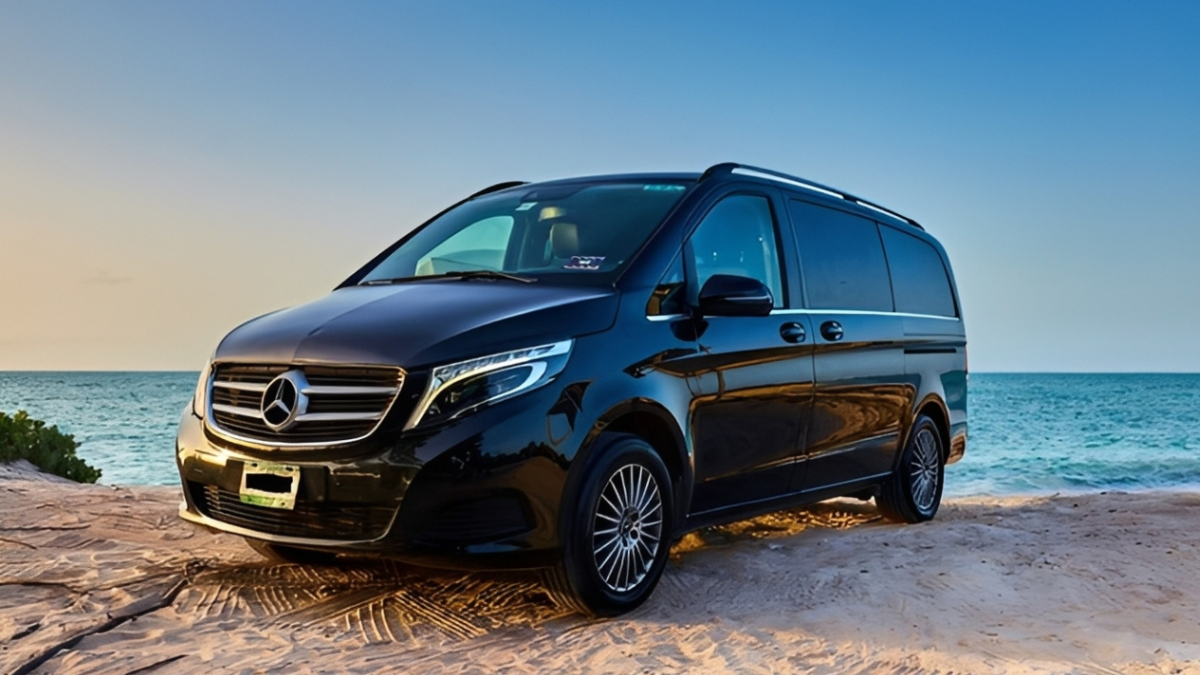 Hybrid SUV, Wagon, or Minivan: Best for Bad‑Weather Weekends in 2026?