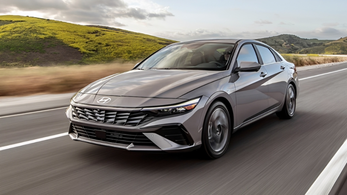PHEV SUV vs Hybrid for a 2-Day Getaway (2026): Does Charging Flip the Math?