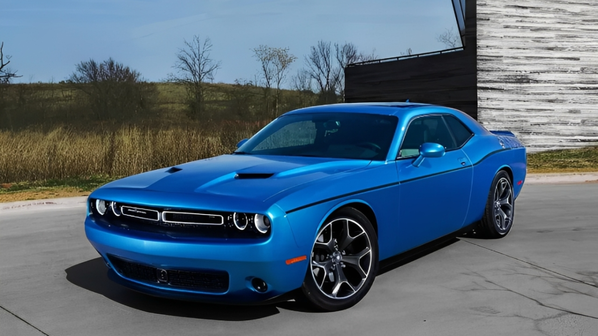 Turbo Four vs V6 vs V8: Which Engine Feels Best on a Weekend Now?
