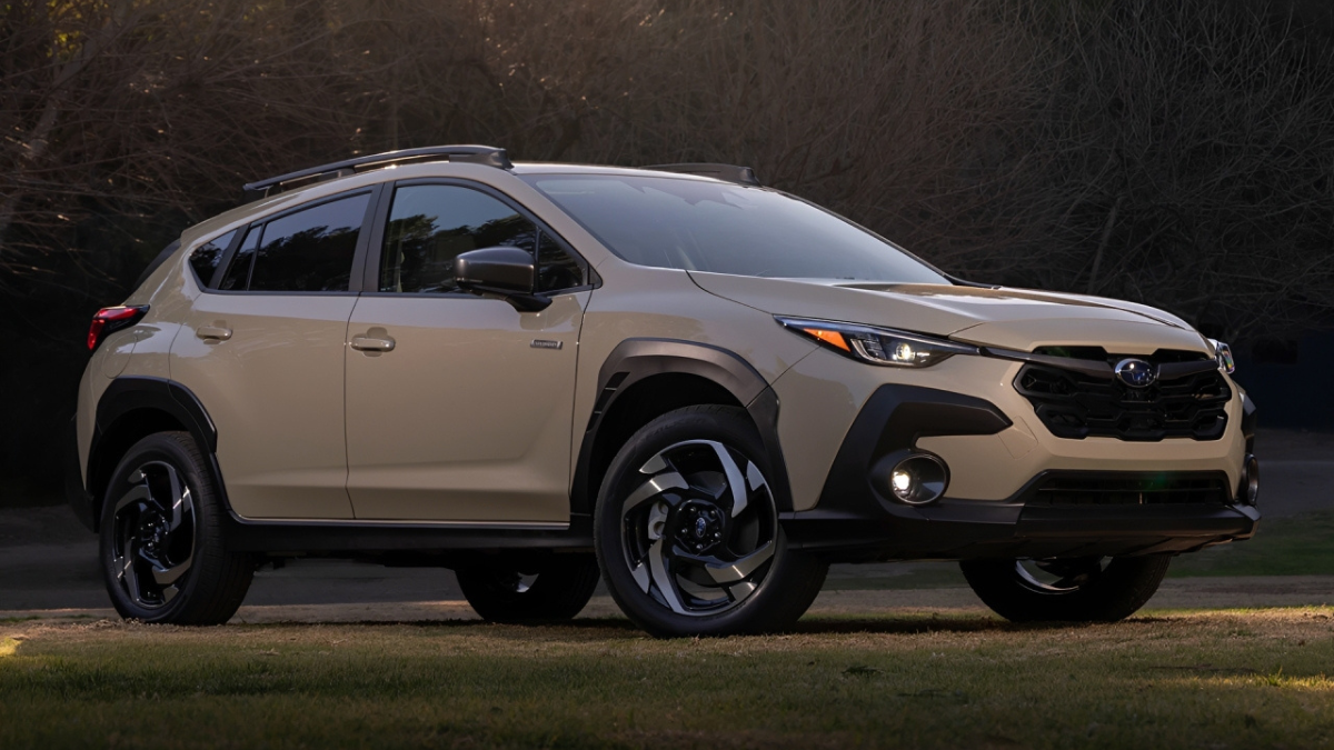 2026 Corolla Cross Hybrid vs 2026 Crosstrek: Weekend-Trip Pick