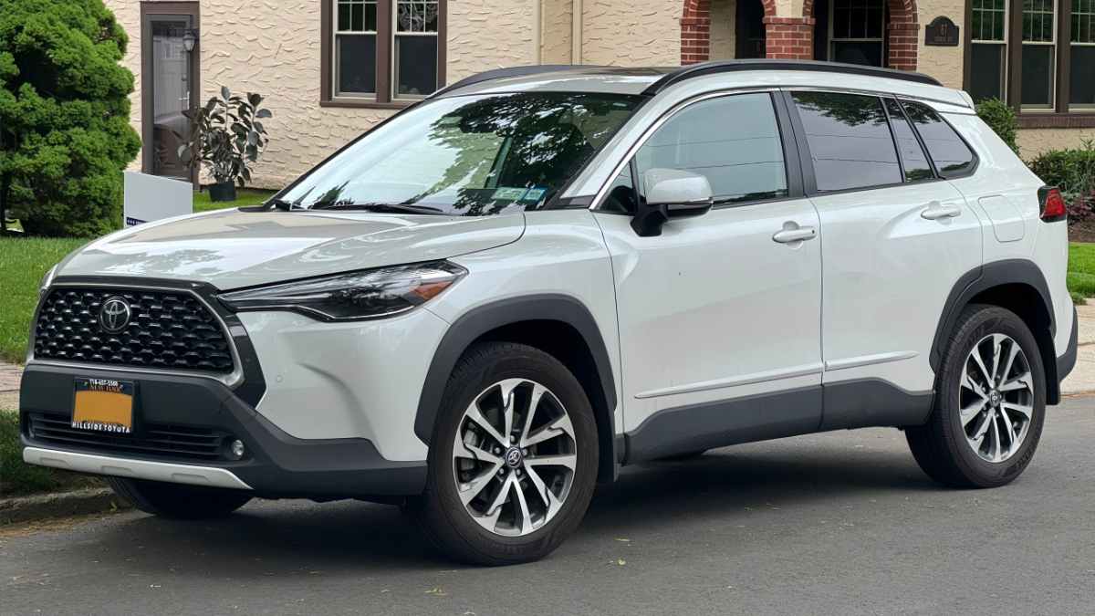 2026 Corolla Cross Hybrid vs 2026 Crosstrek: Weekend-Trip Pick