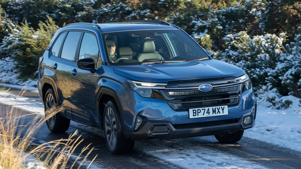 The Factory Roof Rack Penalty: How Empty Crossbars Create Highway Howl — and Burn Fuel